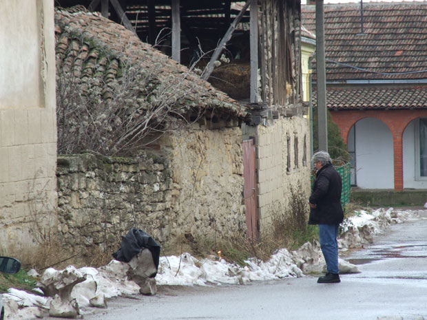Разнео му главу сачмаром!